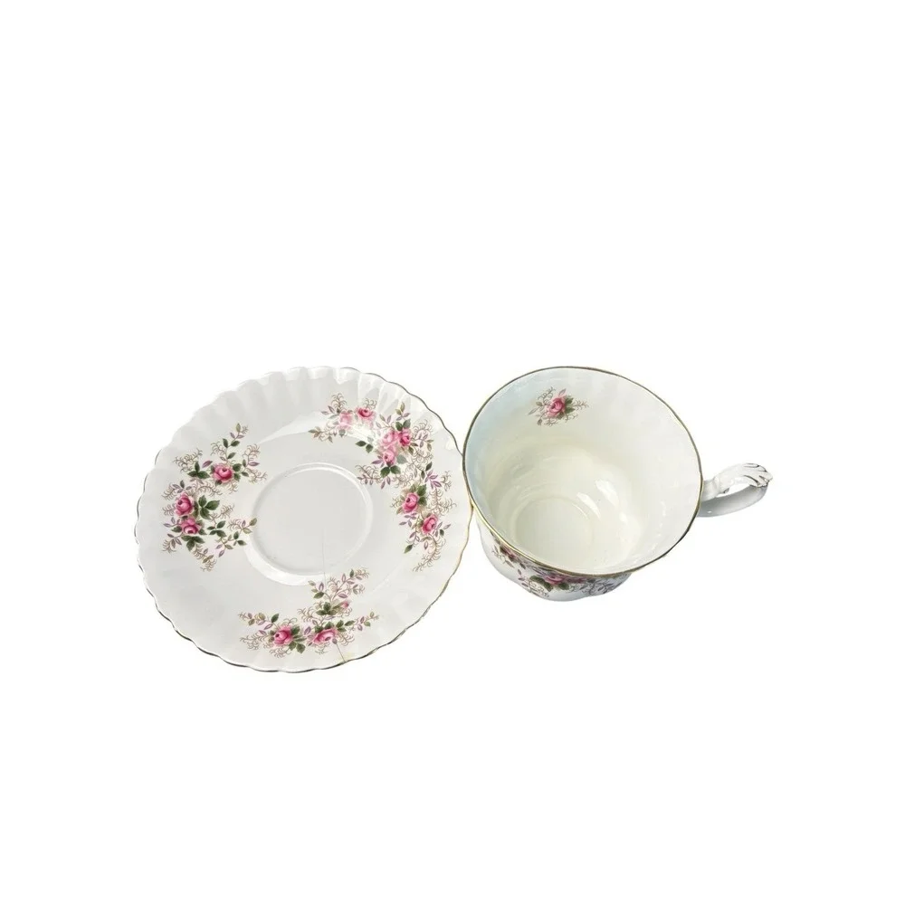 Royal Albert Lavender Rose Teacup Saucer Set England Bone China